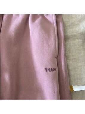 Aritzia TNA sweatpants